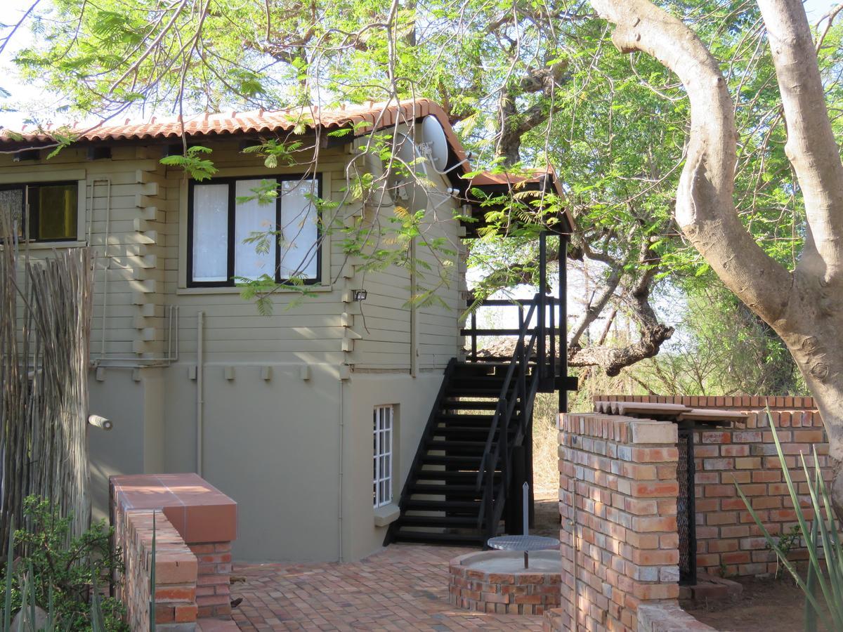 Kruger View Tree House Villa Marloth Park Exteriör bild