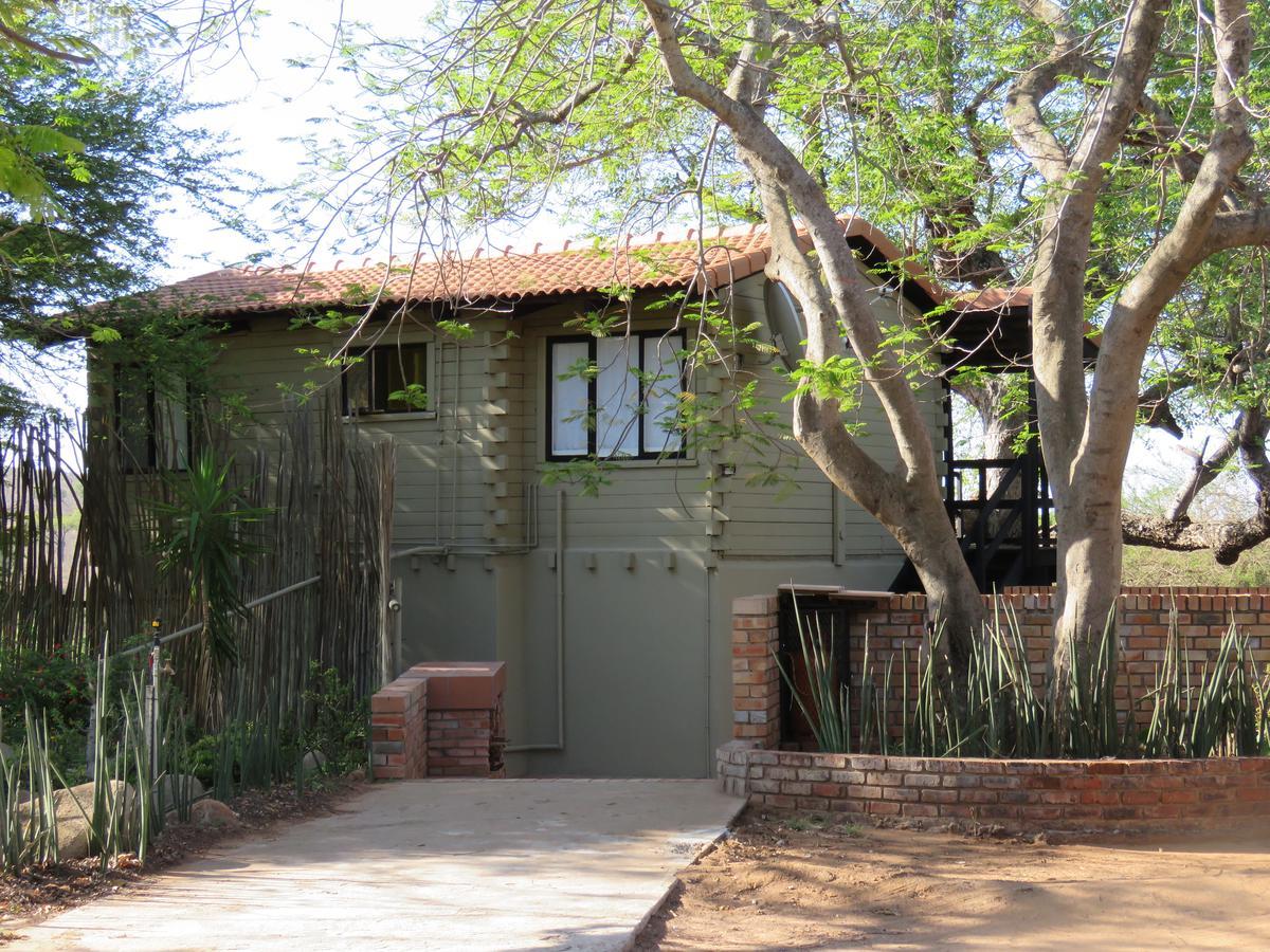 Kruger View Tree House Villa Marloth Park Exteriör bild